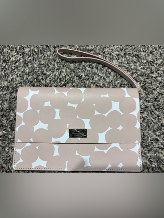 kate spade Handbags - Kate Spade Madie Putnam Drive
Splodge Dot Pink/White Wristlet Clutch